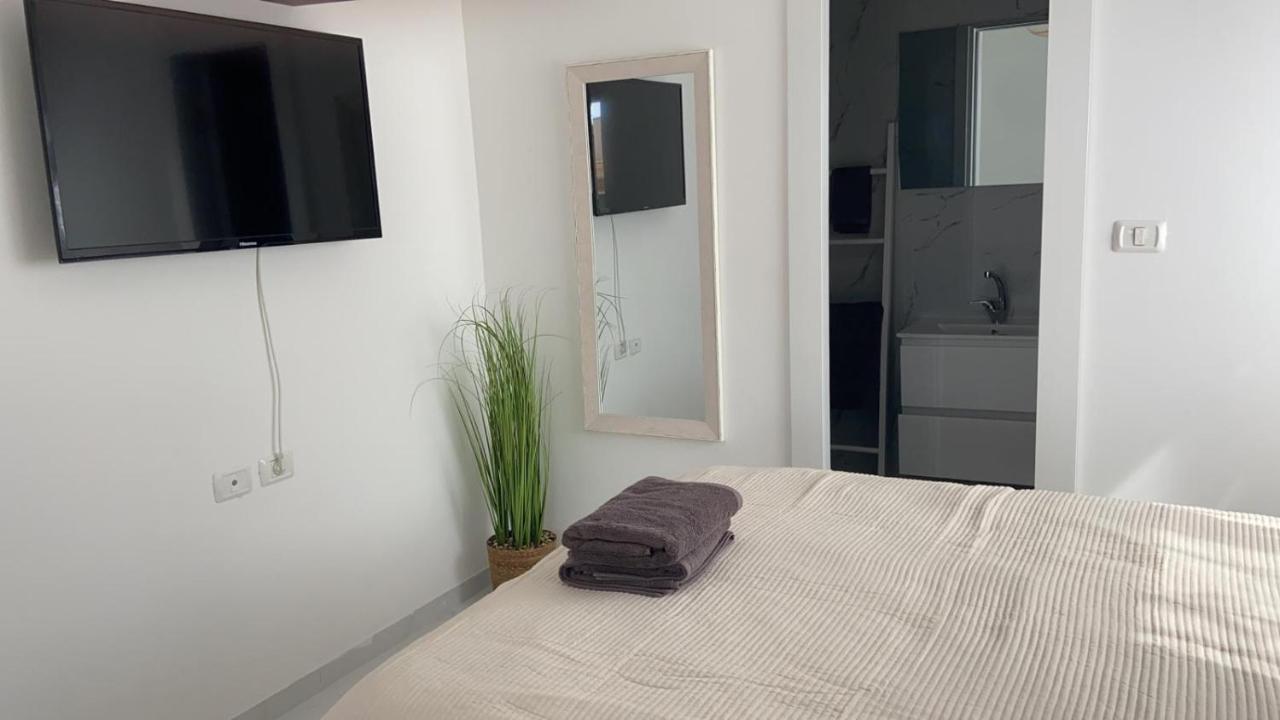 פנינת הדקל בבאר אורה Hotell Eksteriør bilde
